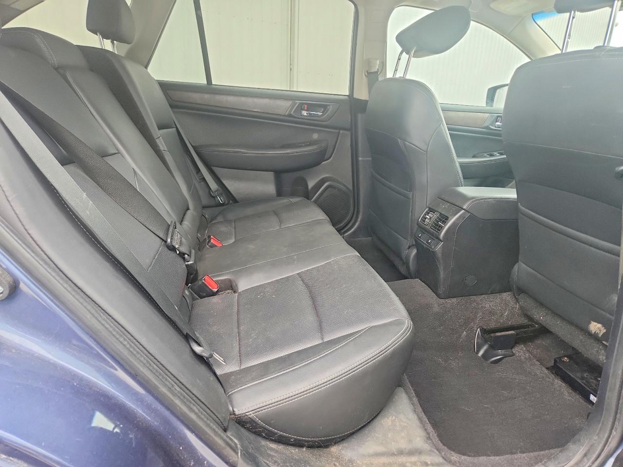2015 SUBARU OUTBACK