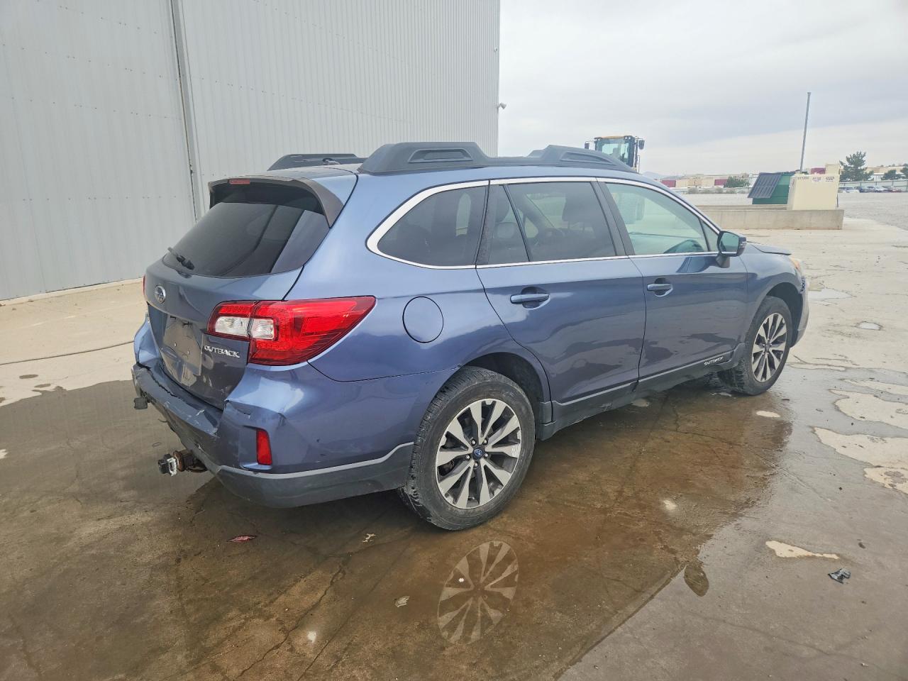2015 SUBARU OUTBACK