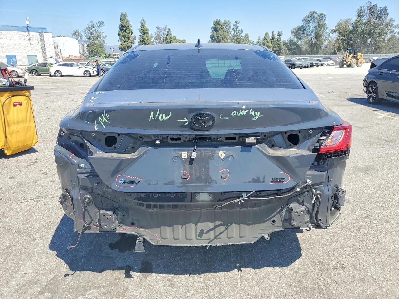 2025 TOYOTA CAMRY