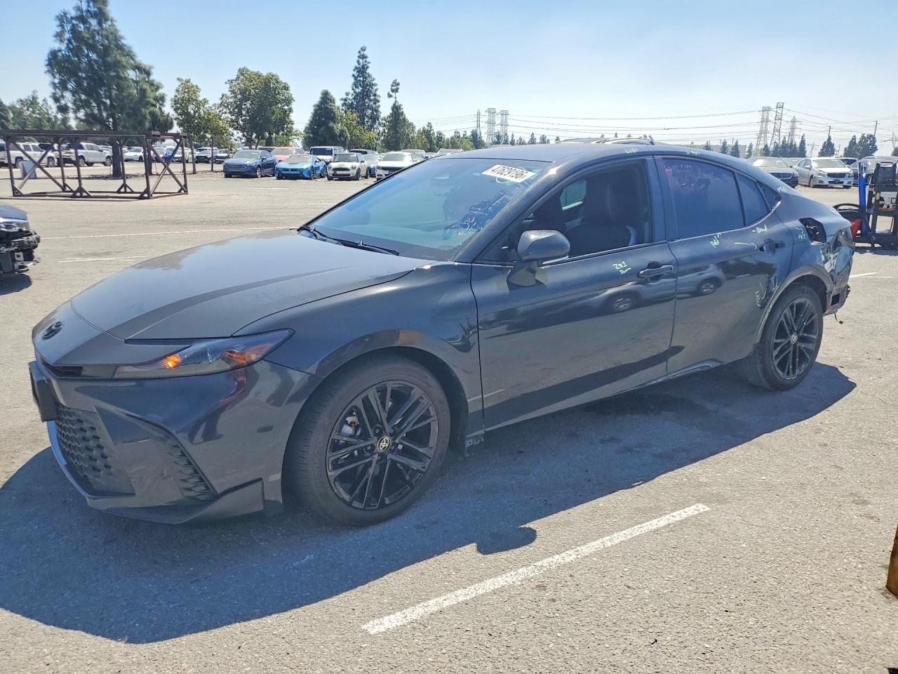 2025 TOYOTA CAMRY