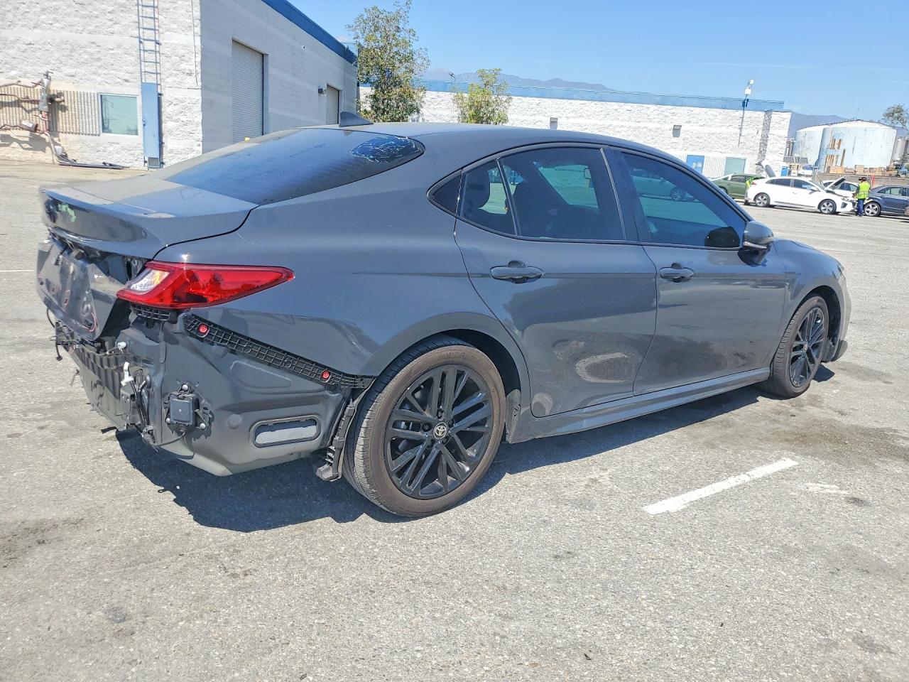 2025 TOYOTA CAMRY