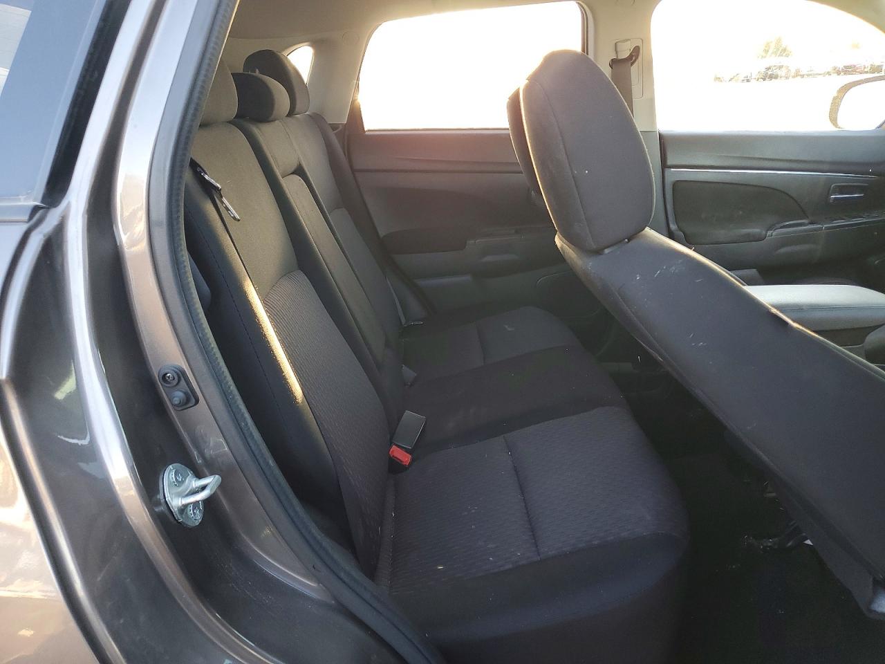 2018 MITSUBISHI OUTLANDER
