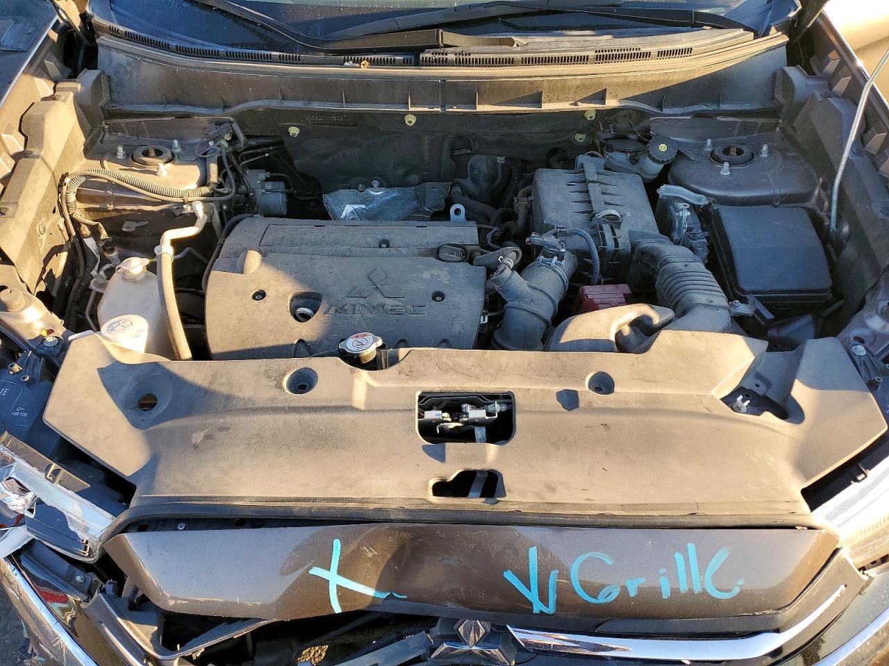 2018 MITSUBISHI OUTLANDER