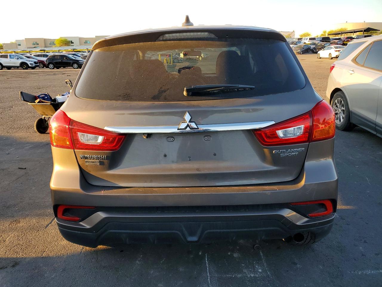 2018 MITSUBISHI OUTLANDER