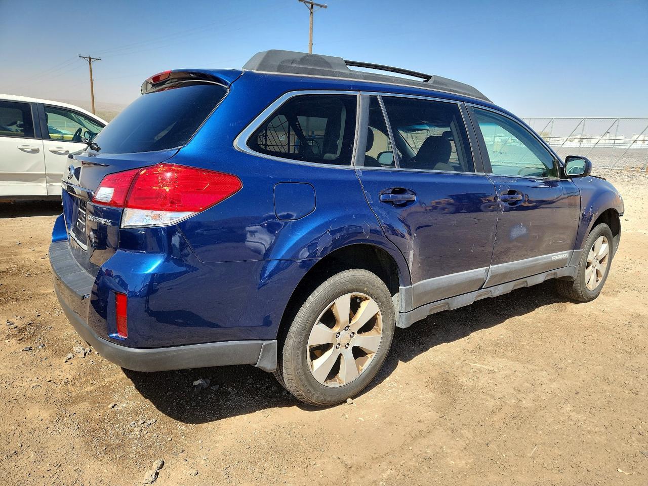 2010 SUBARU OUTBACK