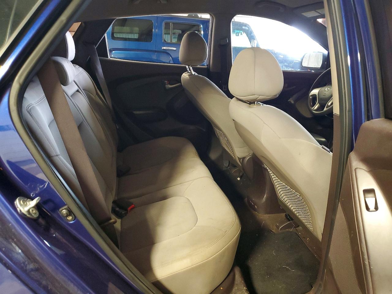 2010 HYUNDAI TUCSON