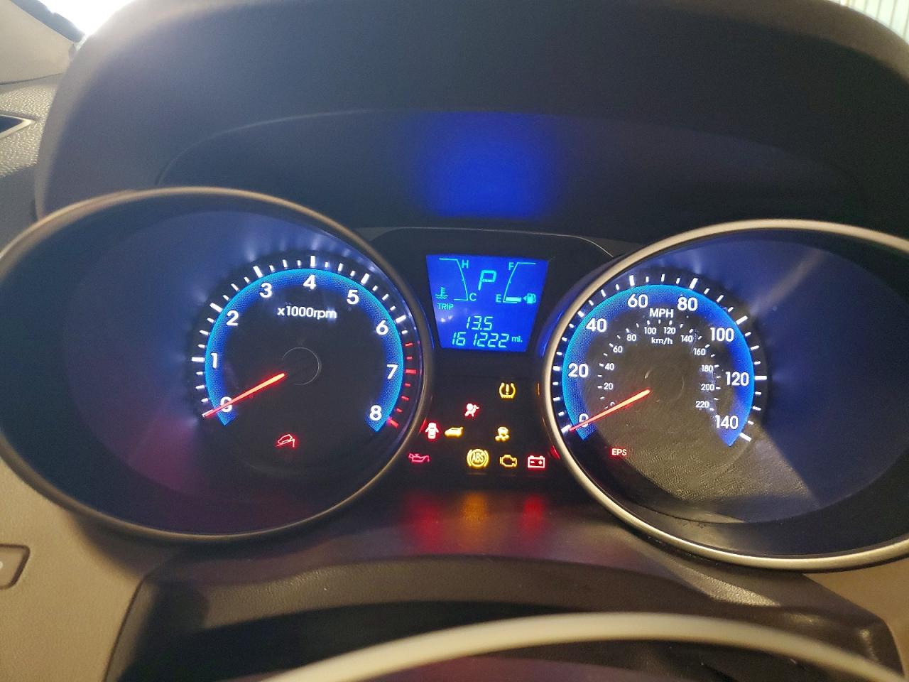 2010 HYUNDAI TUCSON