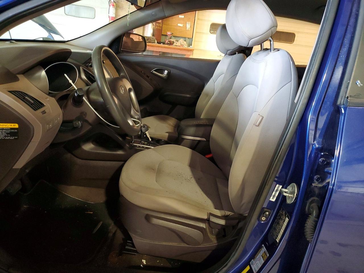 2010 HYUNDAI TUCSON