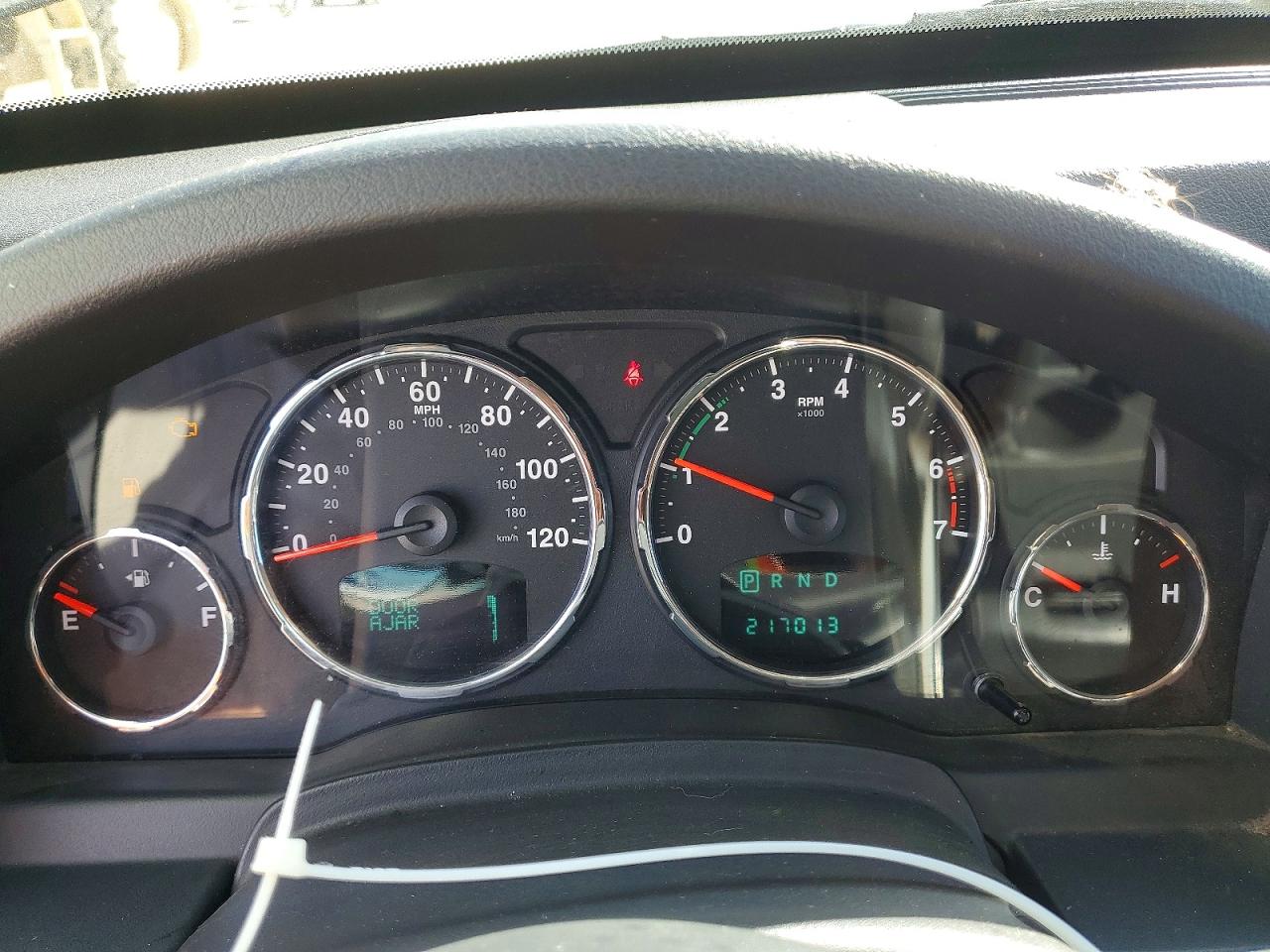 2011 JEEP LIBERTY