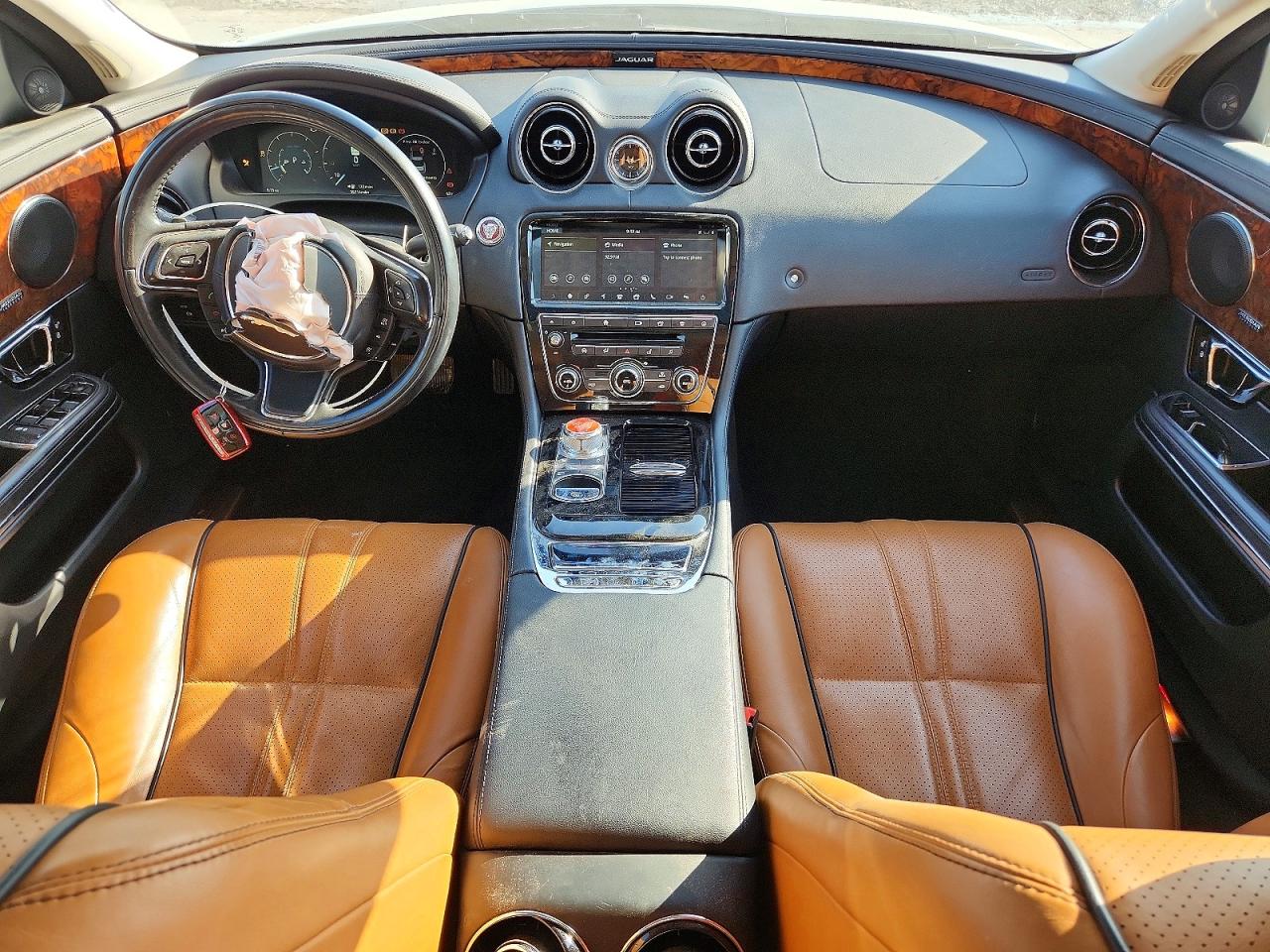 2019 JAGUAR XJ