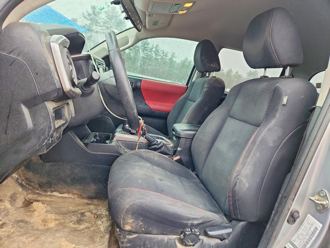 2017 TOYOTA TACOMA