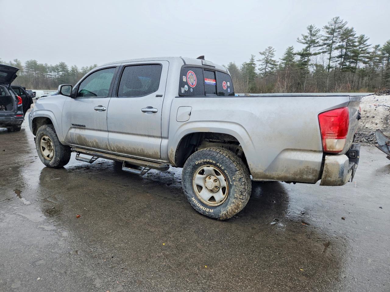 2017 TOYOTA TACOMA