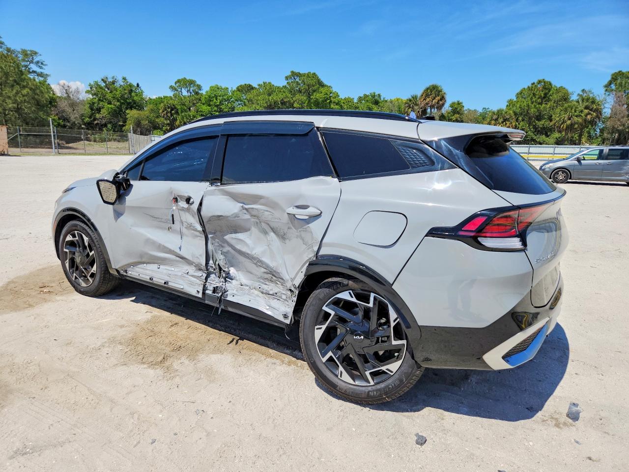 2023 KIA SPORTAGE