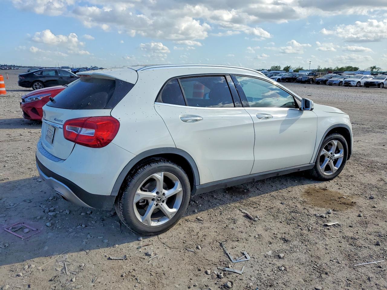 2018 MERCEDES-BENZ GLA-CLASS