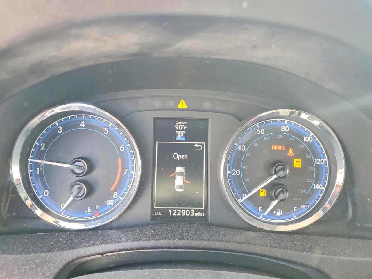 2018 TOYOTA COROLLA