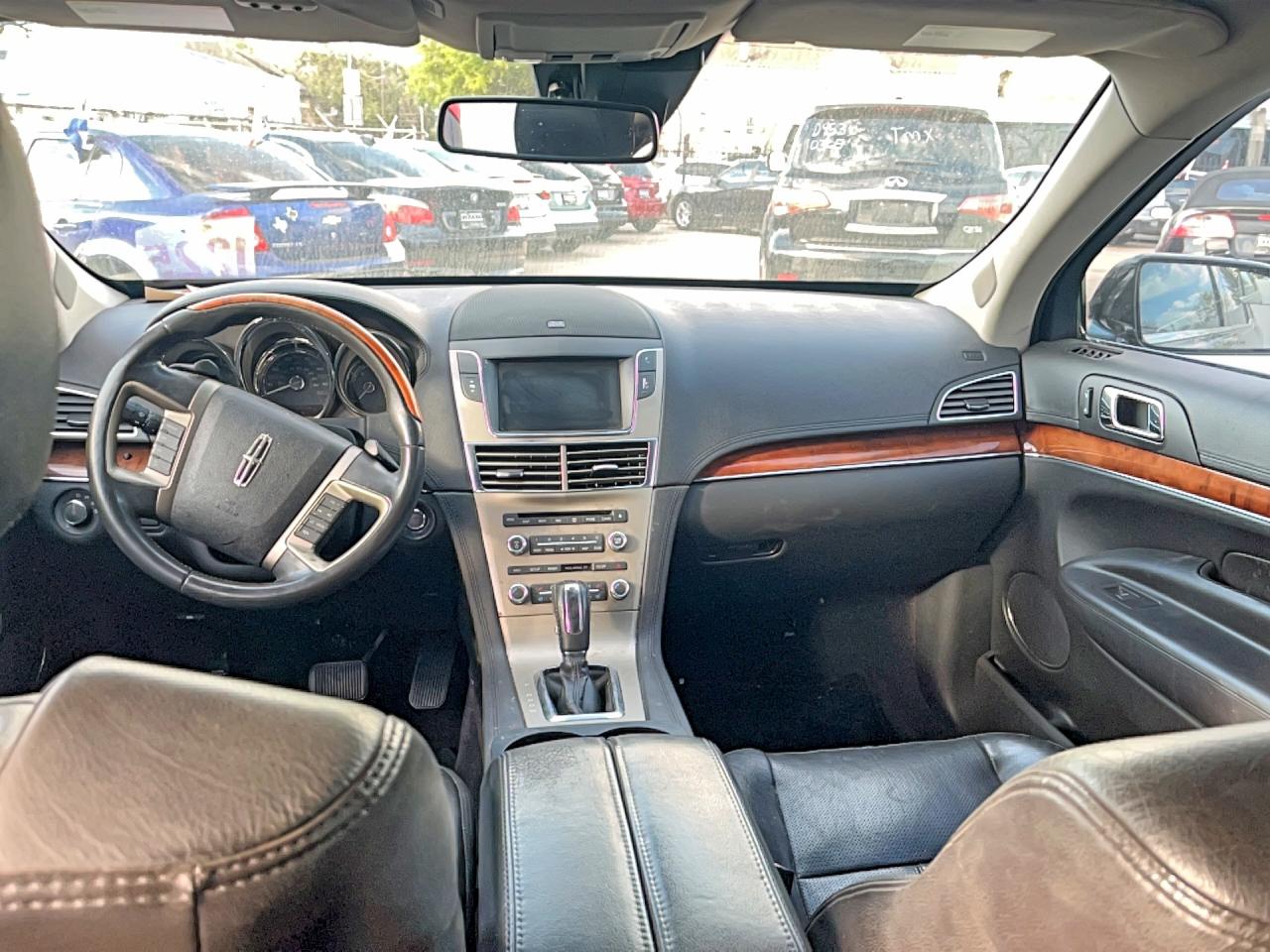 2011 LINCOLN MKT