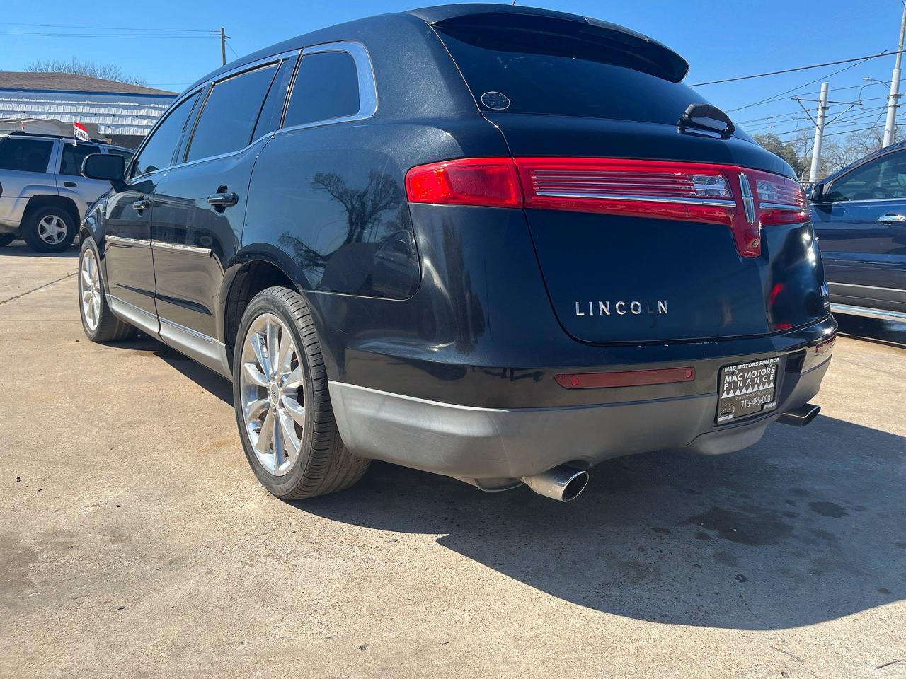 2011 LINCOLN MKT
