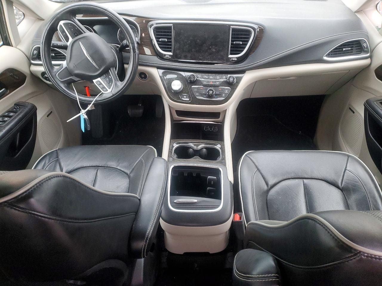 2022 CHRYSLER PACIFICA