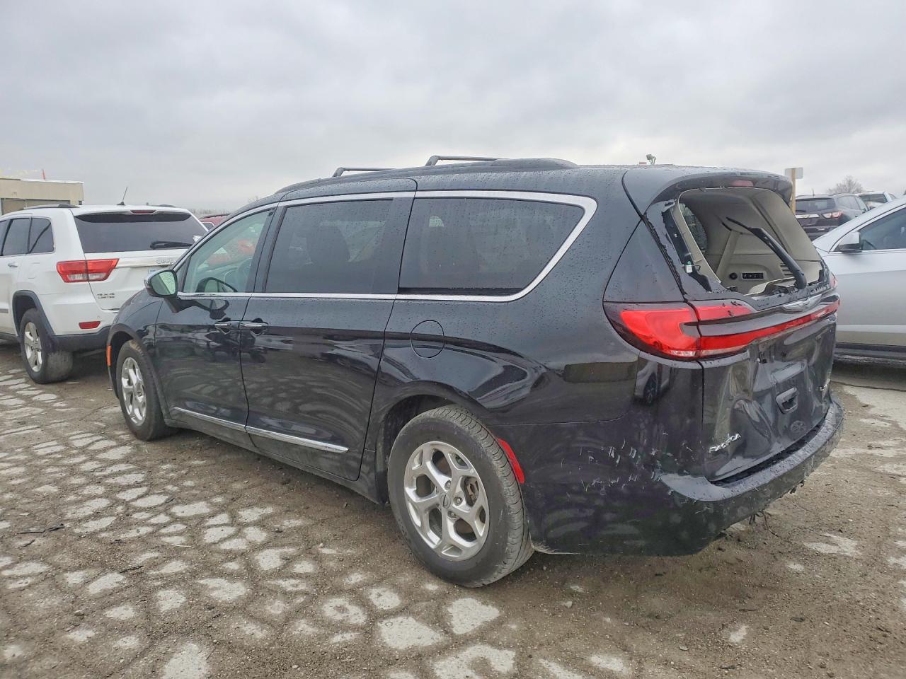 2022 CHRYSLER PACIFICA