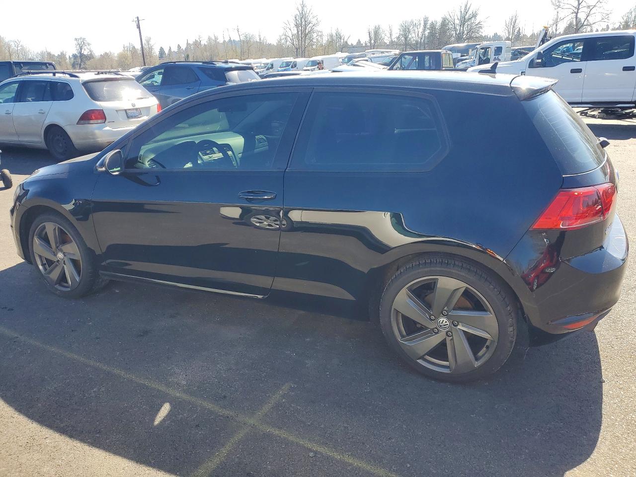 2015 VOLKSWAGEN GOLF