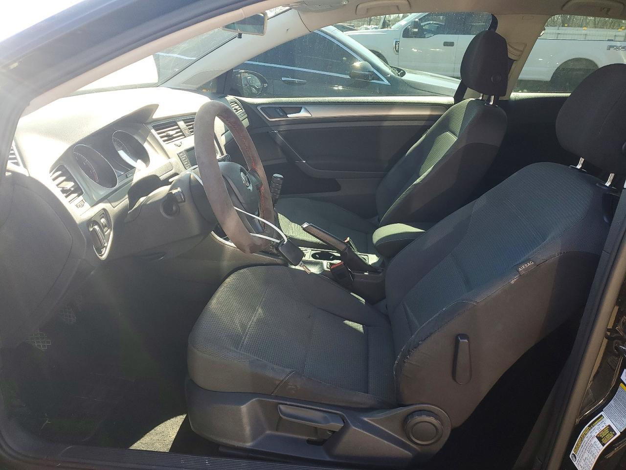 2015 VOLKSWAGEN GOLF