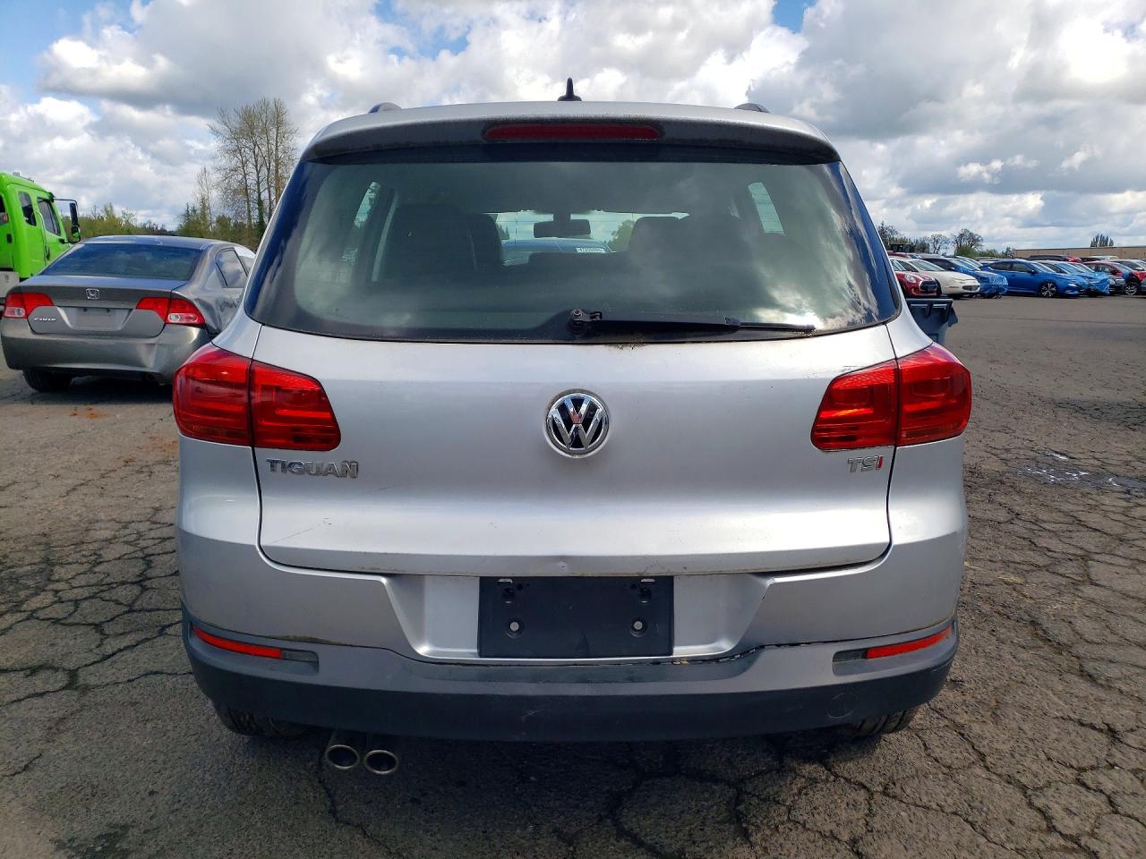 2017 VOLKSWAGEN TIGUAN