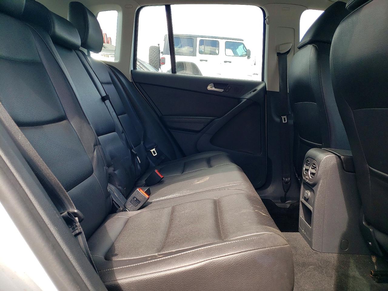 2017 VOLKSWAGEN TIGUAN