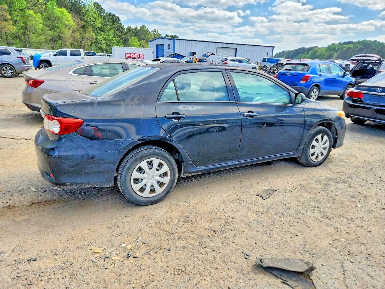 2011 TOYOTA COROLLA