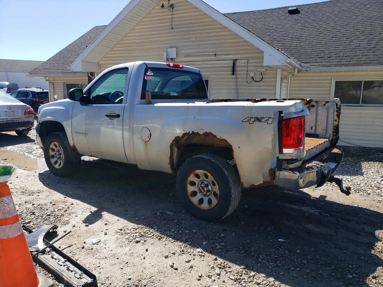 2011 GMC SIERRA