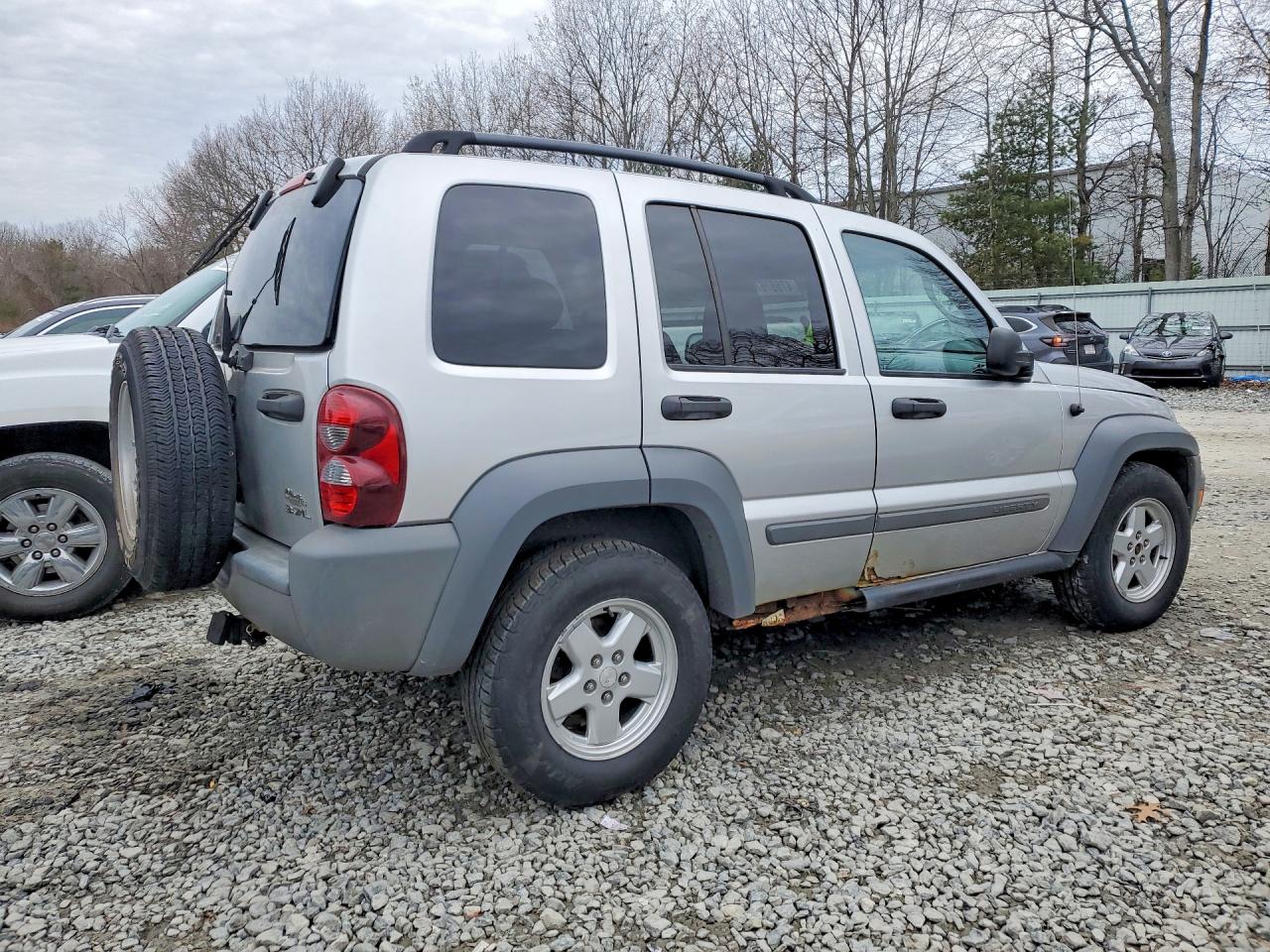 2005 JEEP LIBERTY