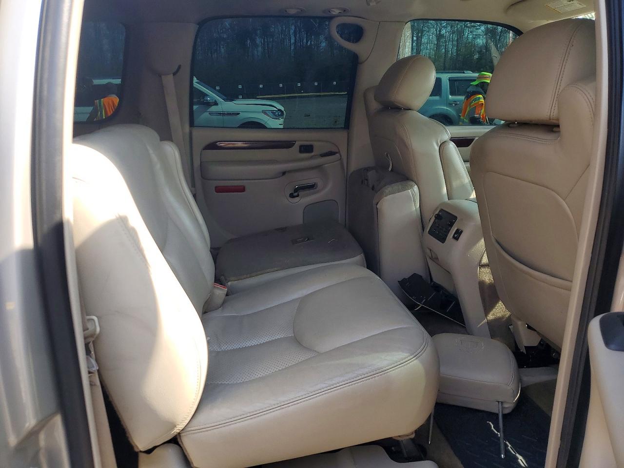 2006 CADILLAC ESCALADE