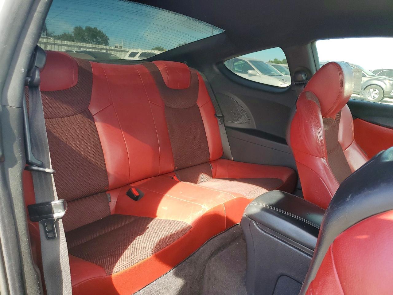 2013 HYUNDAI GENESIS