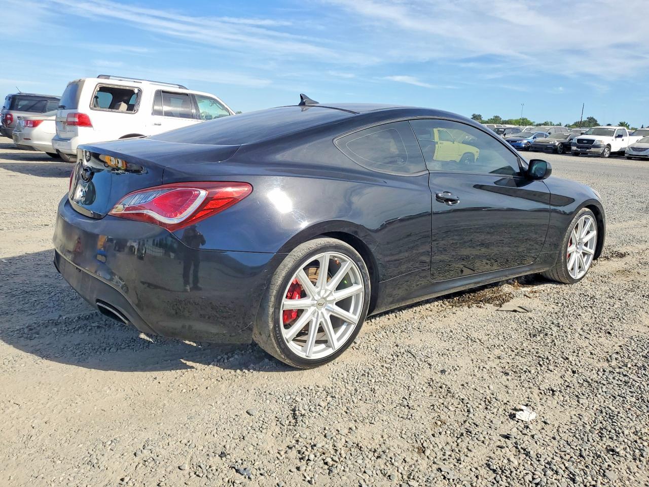 2013 HYUNDAI GENESIS