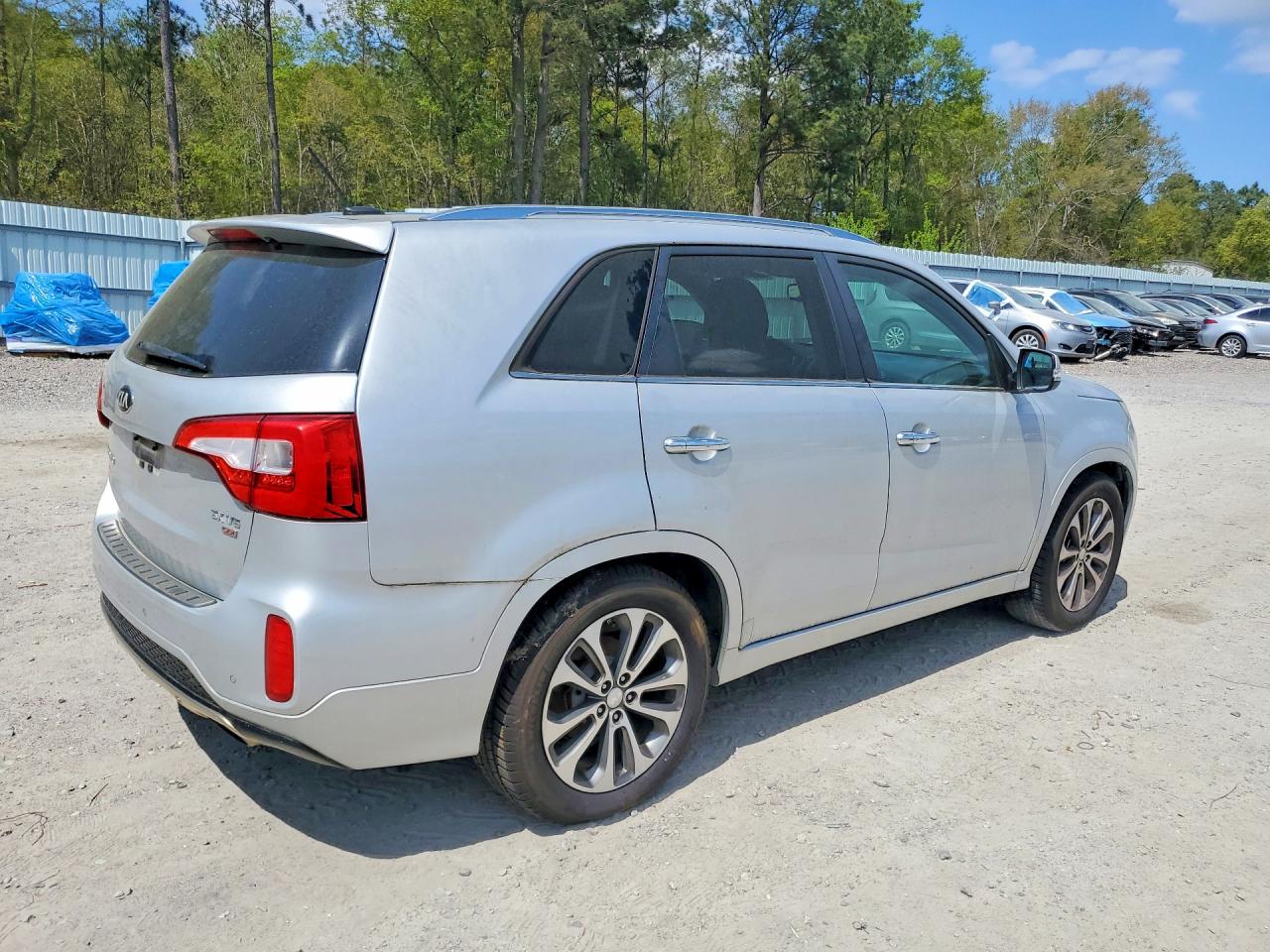 2014 KIA SORENTO