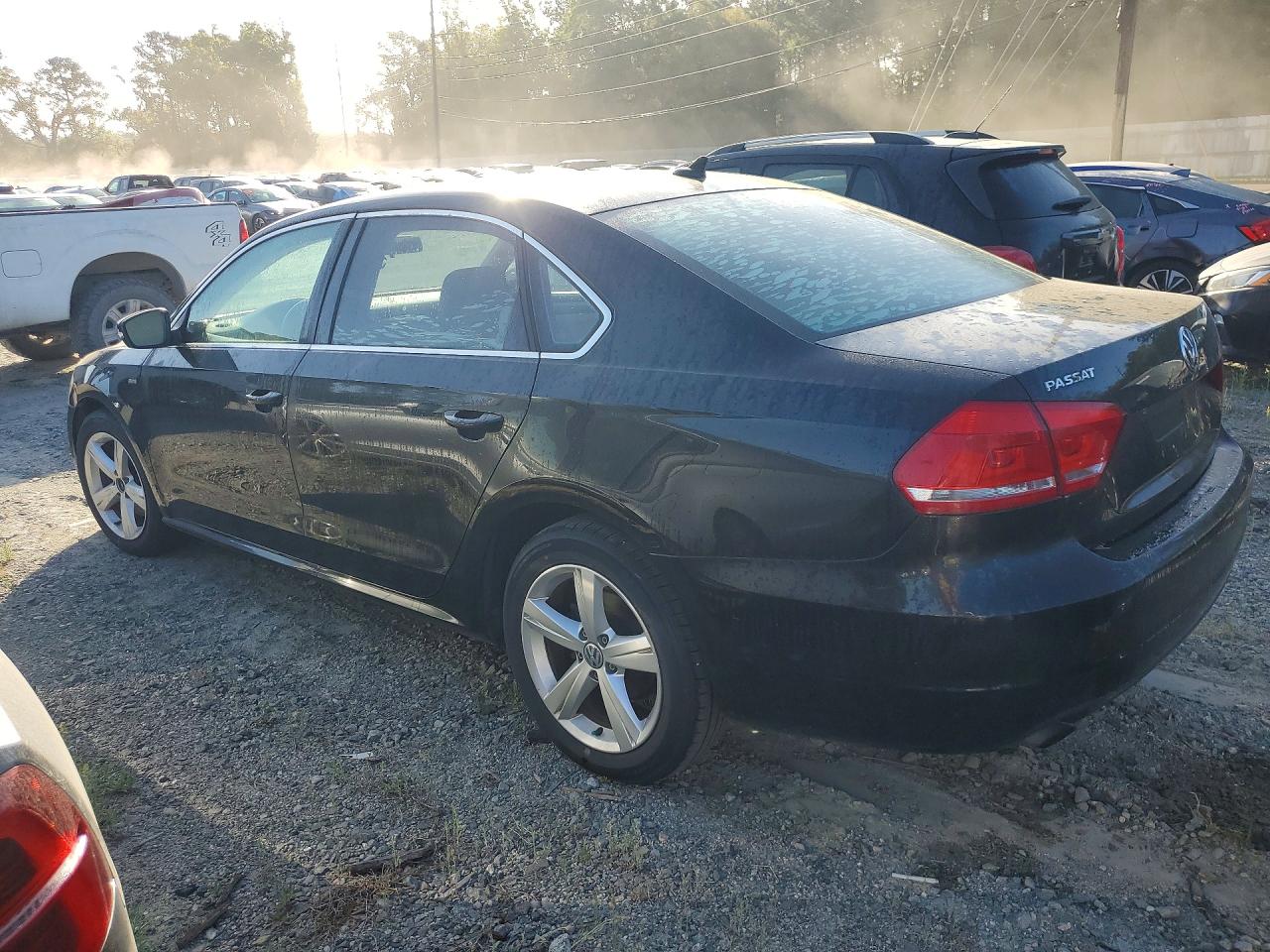 2015 VOLKSWAGEN PASSAT