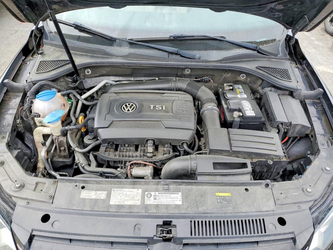 2015 VOLKSWAGEN PASSAT
