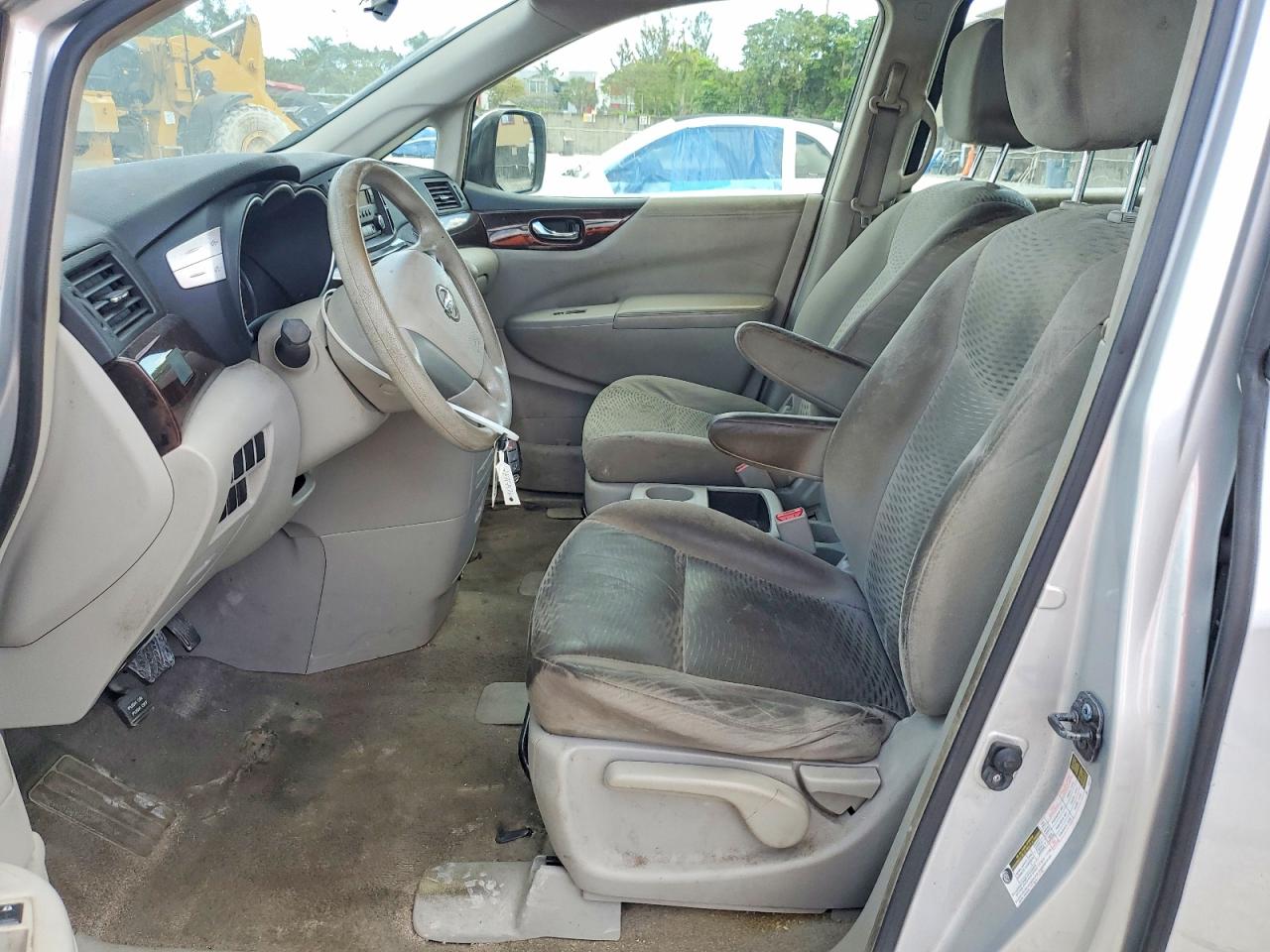 2016 NISSAN QUEST