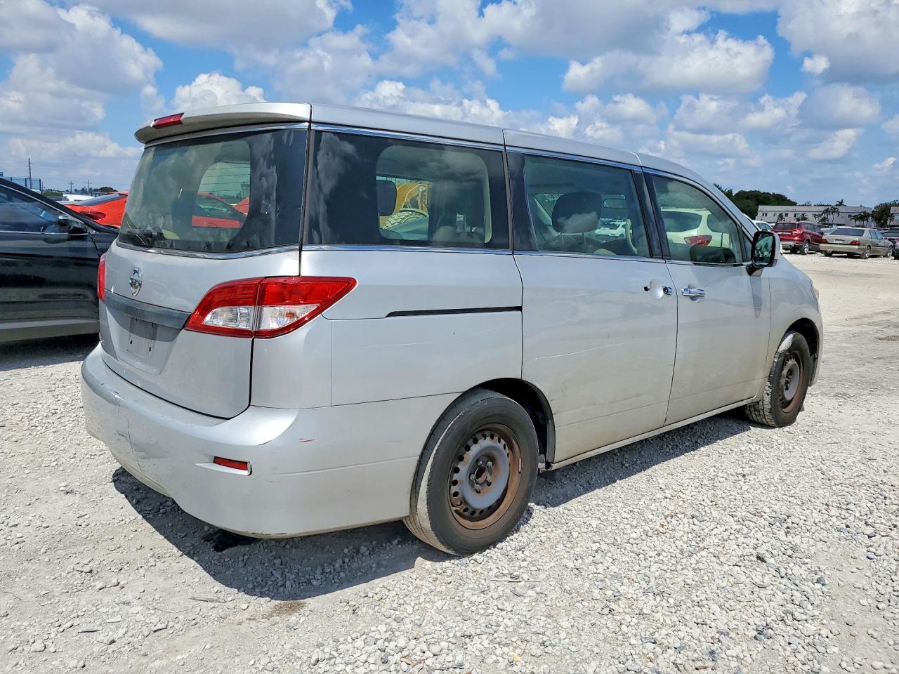 2016 NISSAN QUEST