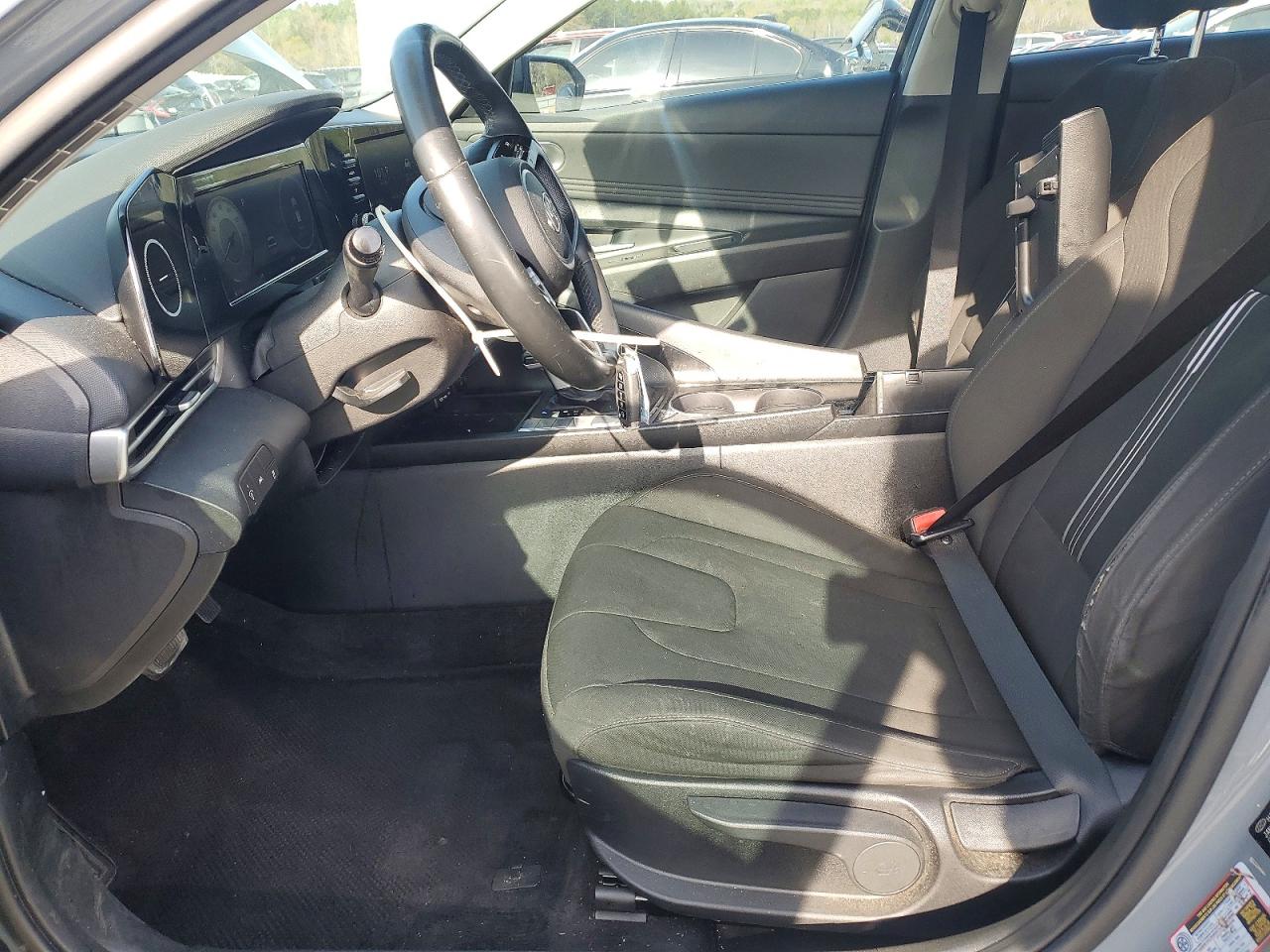 2021 HYUNDAI ELANTRA
