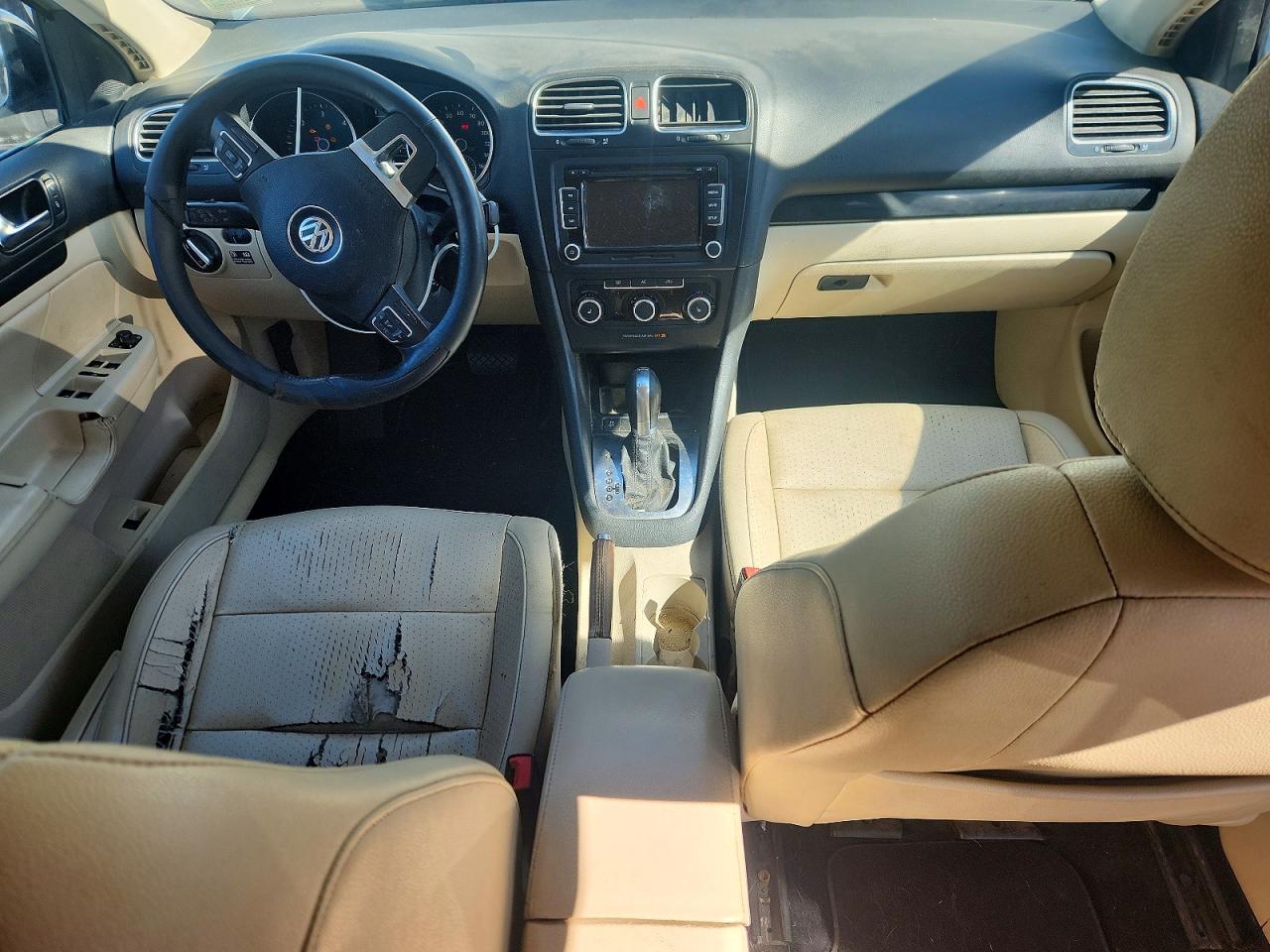 2011 VOLKSWAGEN JETTA