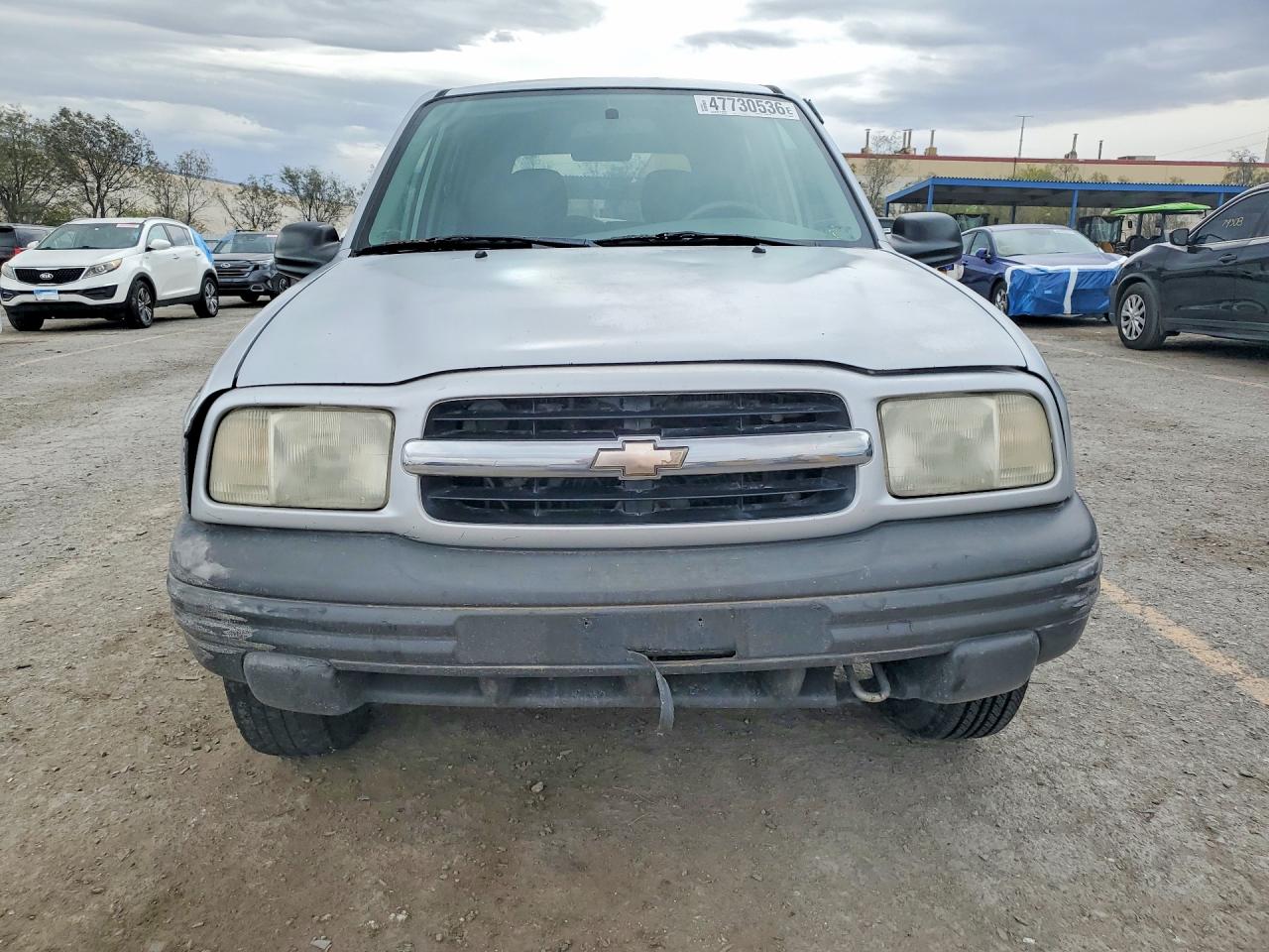 2000 CHEVROLET TRACKER