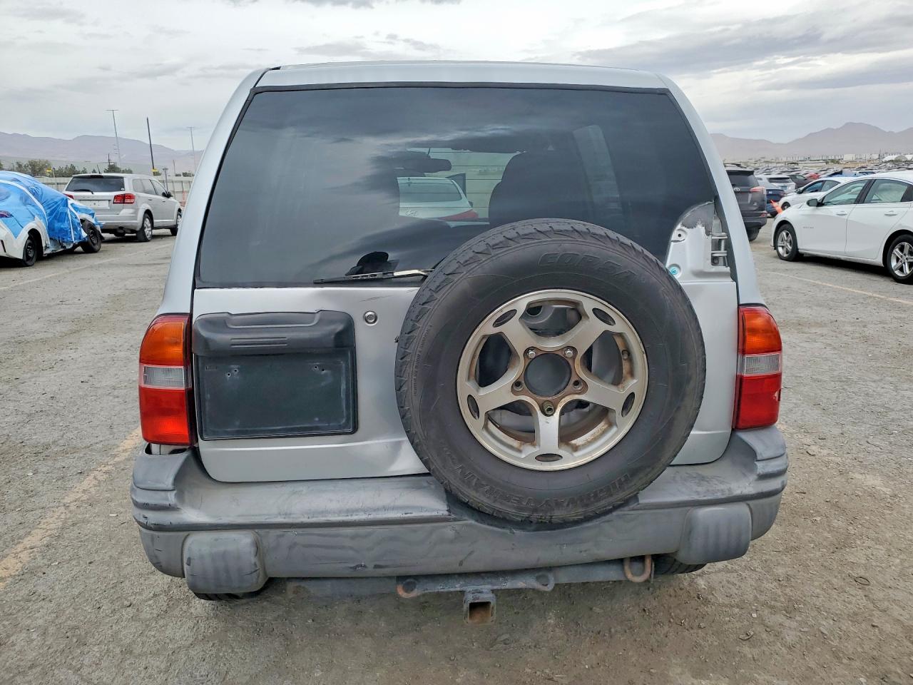 2000 CHEVROLET TRACKER