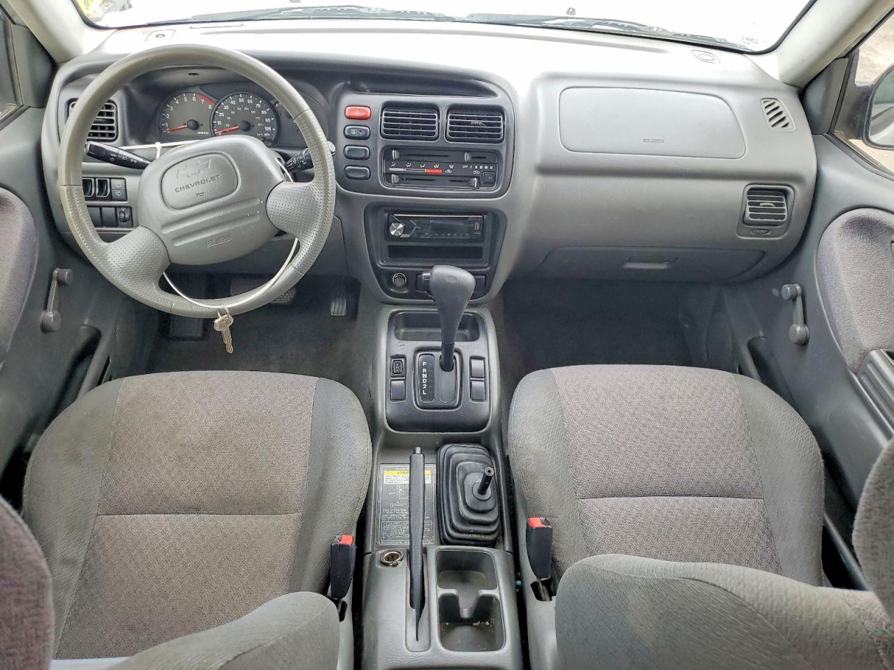 2000 CHEVROLET TRACKER