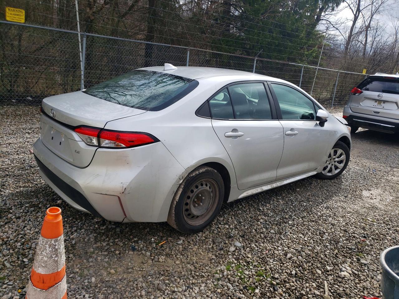 2021 TOYOTA COROLLA