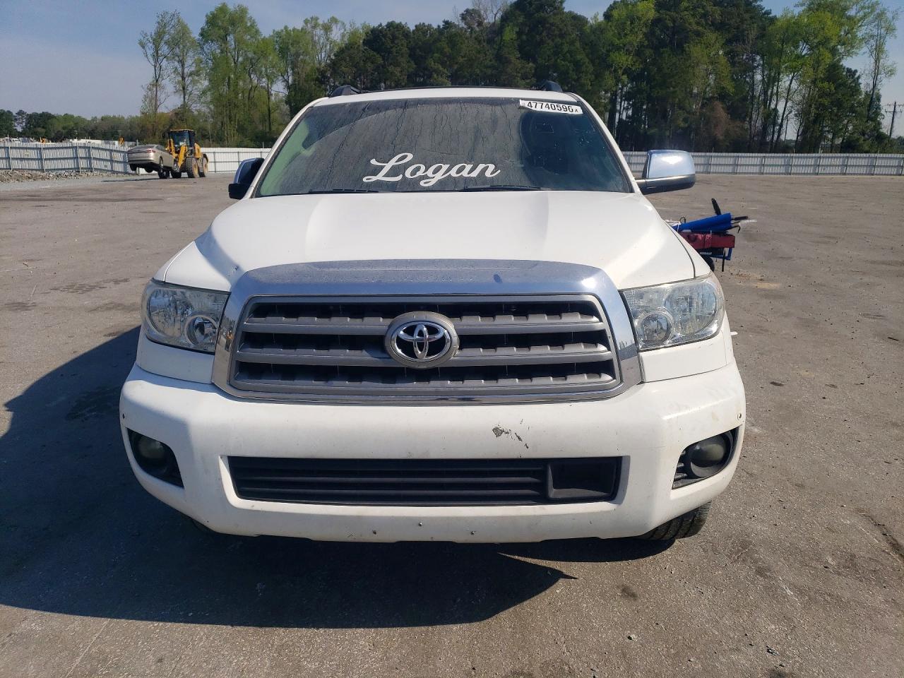 2010 TOYOTA SEQUOIA