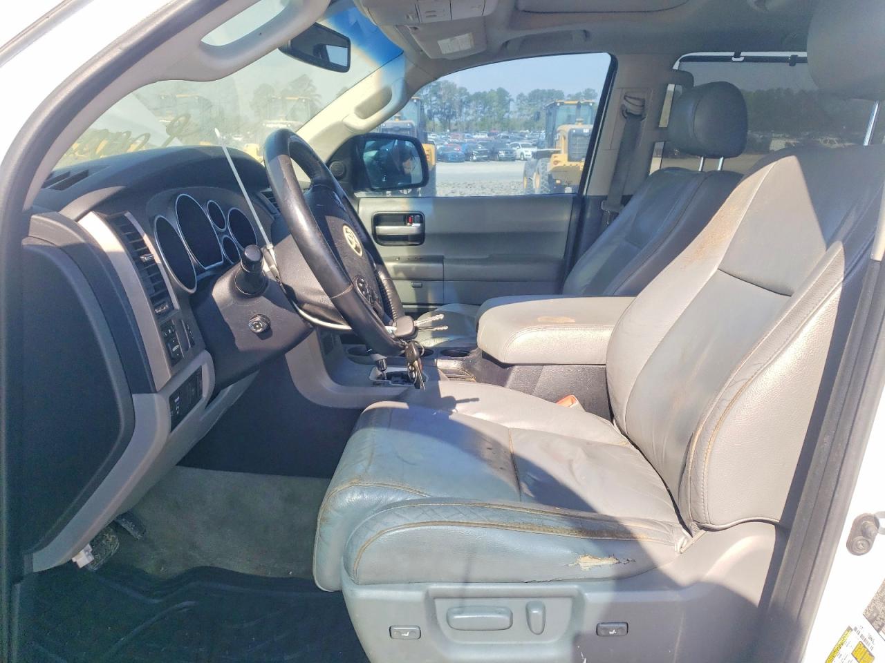 2010 TOYOTA SEQUOIA