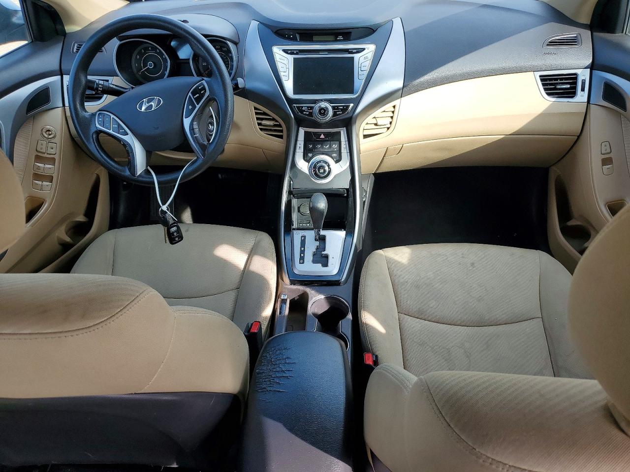 2011 HYUNDAI ELANTRA