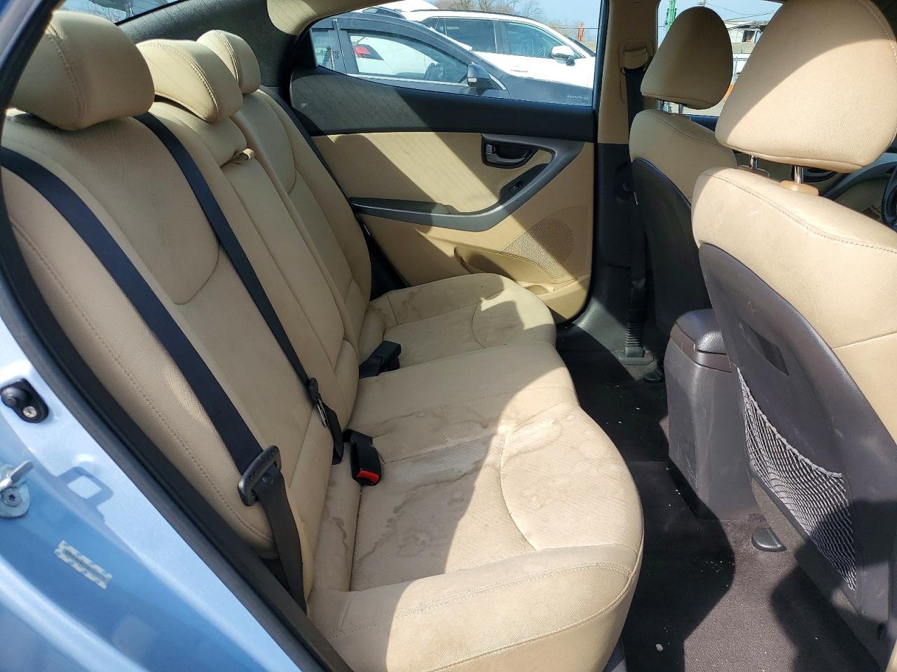 2011 HYUNDAI ELANTRA