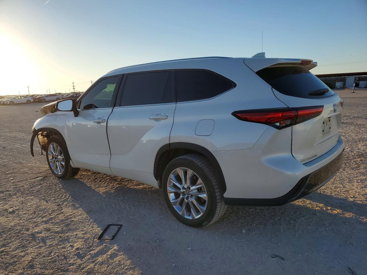2021 TOYOTA HIGHLANDER