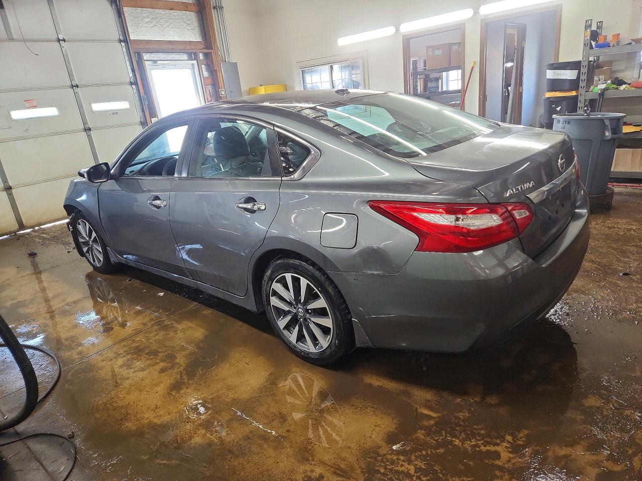 2017 NISSAN ALTIMA